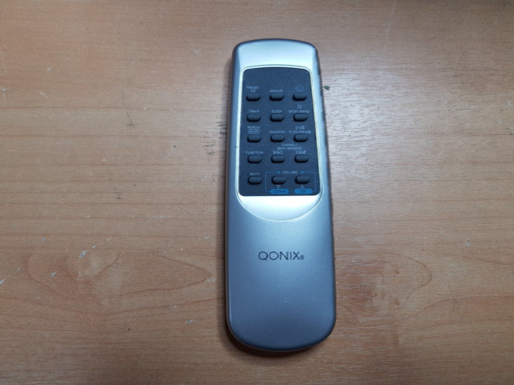 Telecomandi: Télécommande Qonix – Usato da Bionnens venduto da Meg011