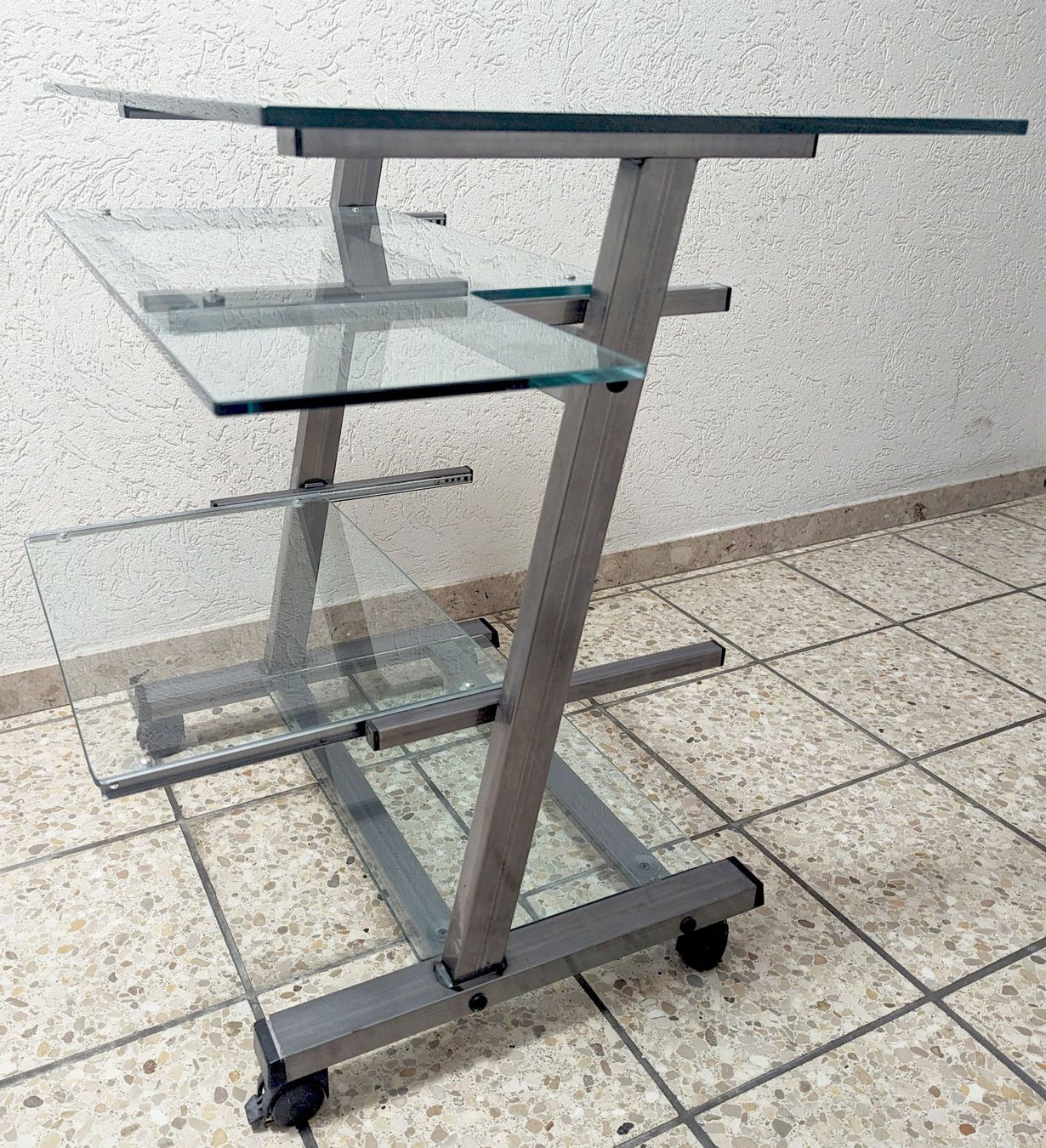 Pfister Tavoli: hochwertiger Computer- / PC- / Drucker-Tisch – Usato da Uetikon am See venduto da Tomarrani 6