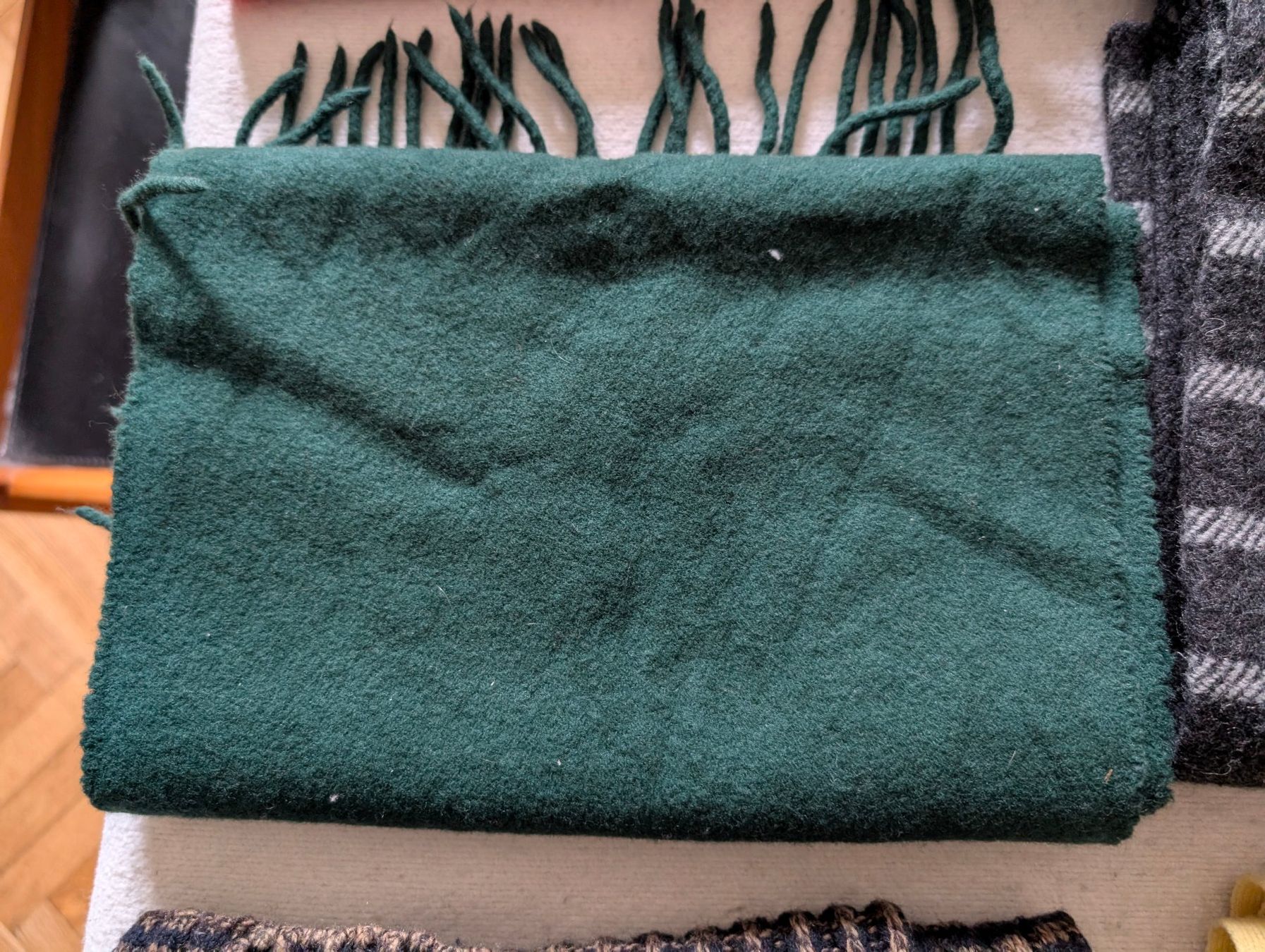 Foulards, Tücher & Schals: 8x scarves - Used, high quality, different colours – Gebraucht aus Fribourg von balzabalza 7