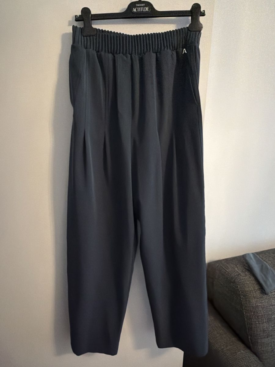 Twinset Pantalons: Hose Actitude Twinset – Neuf (Voir description) à Zürich par sabri810 1