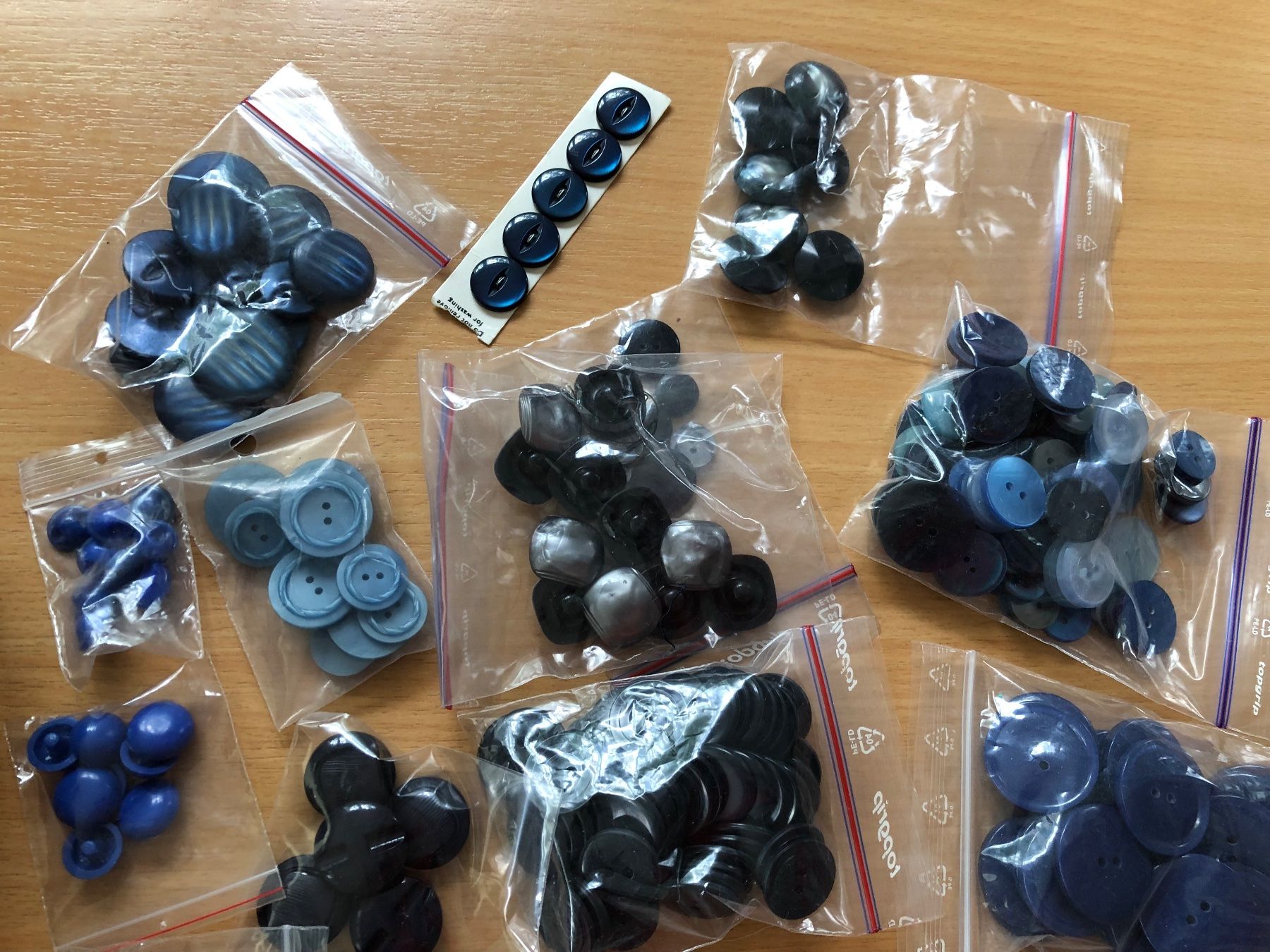 Knöpfe: Lot Knöpfe Blau ca. 1,8 Kg – Gebraucht aus Sirnach von Goforit2001 3