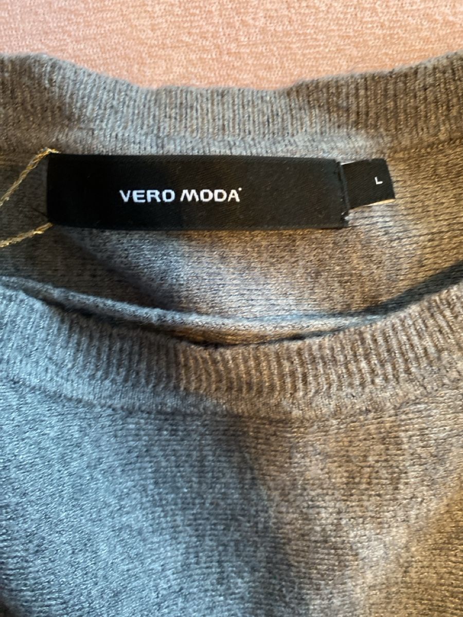Vero Moda Kleider: Damen Kleid Vero Moda grau Groesse L – Gebraucht aus Alpnach Dorf von melbb 2