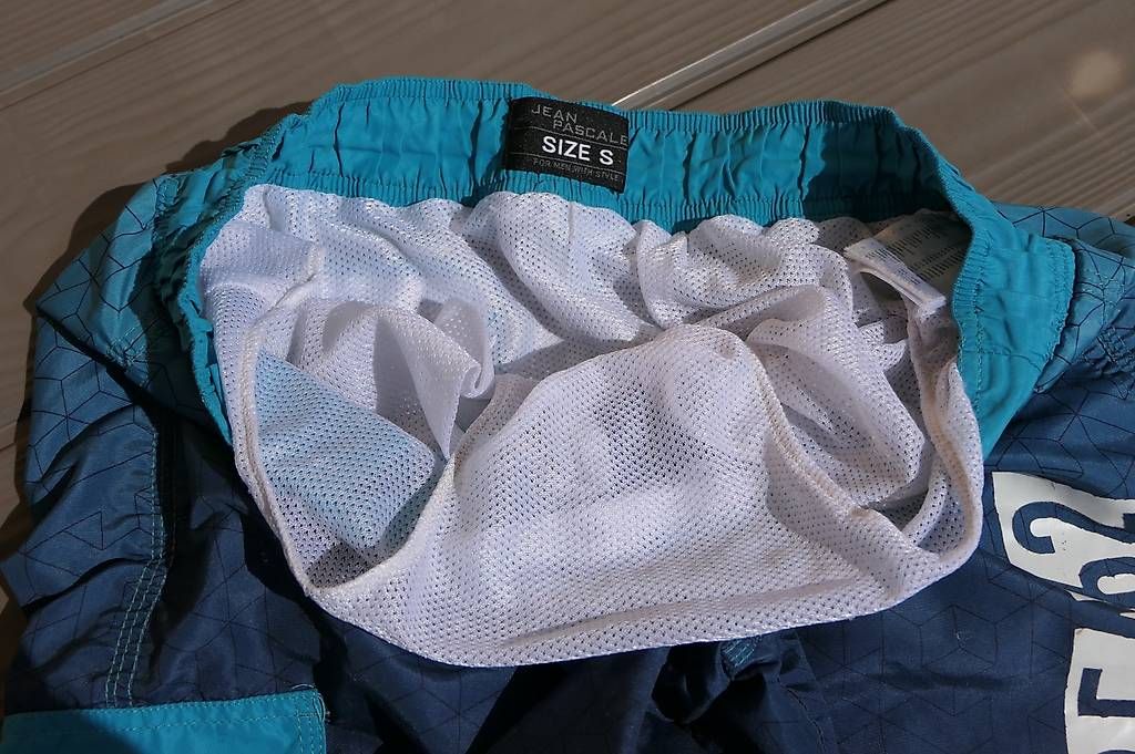 Costumi da bagno: Coole, leichte Badehose Gr. S – Usato da Lenggenwil venduto da Reto888 2