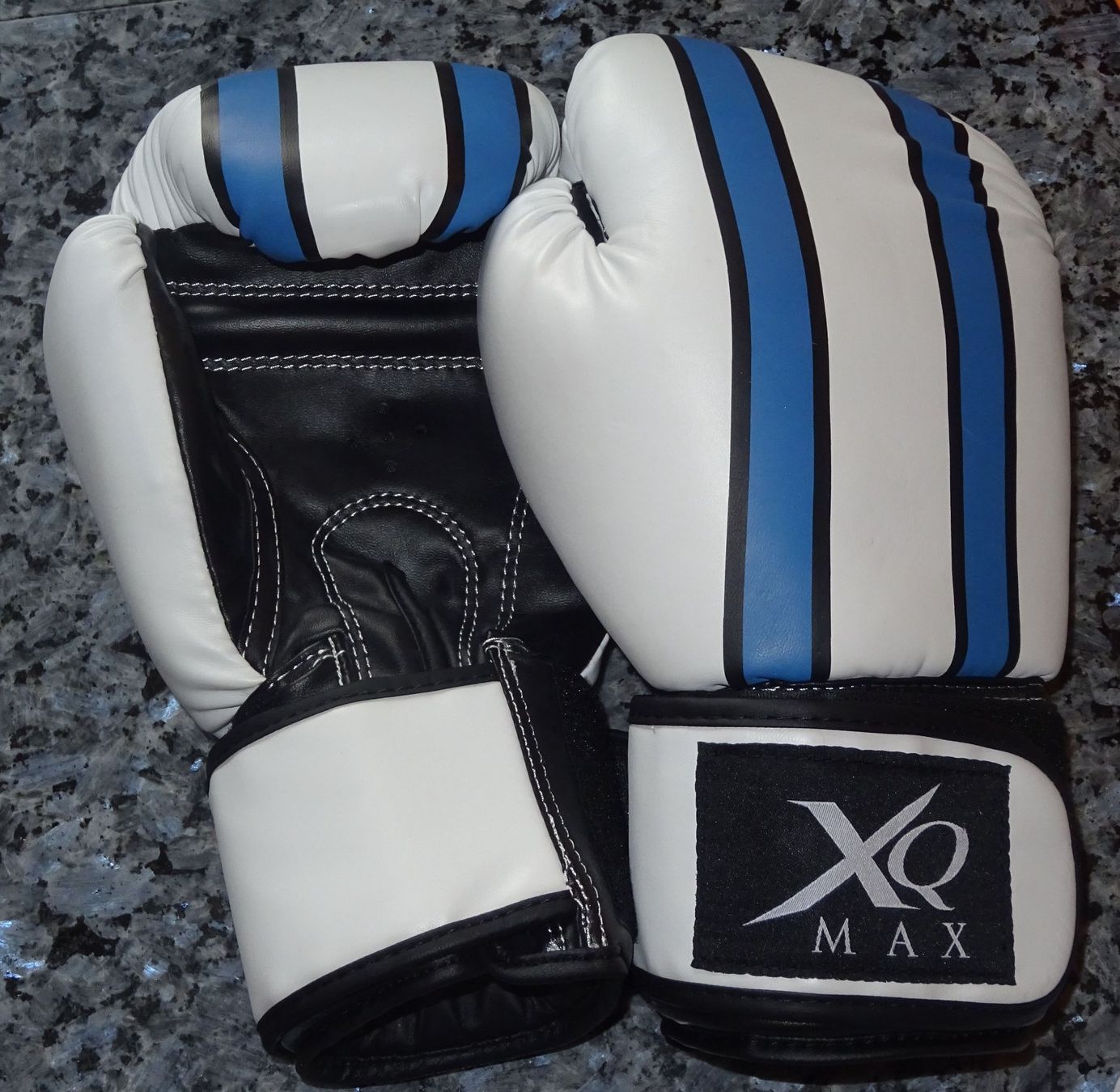 Handschuhe & Handstulpen: XQ Max Boxhandschuhe 12 oz – Neu und originalverpackt aus Spreitenbach von mario-shop.xs
