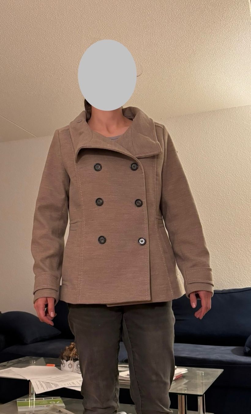 H&M Cappotti: Wintermantel Grösse M – Usato da Marthalen venduto da Zuerj 5