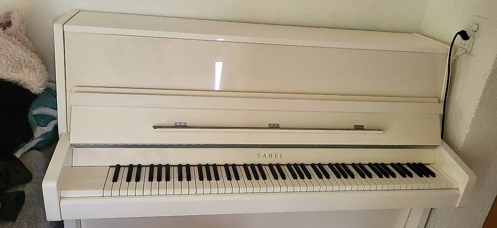 Instruments de musique: Klavier weiss Sabel S-114 – D'occasion à Zürich par fra_5rbm 1