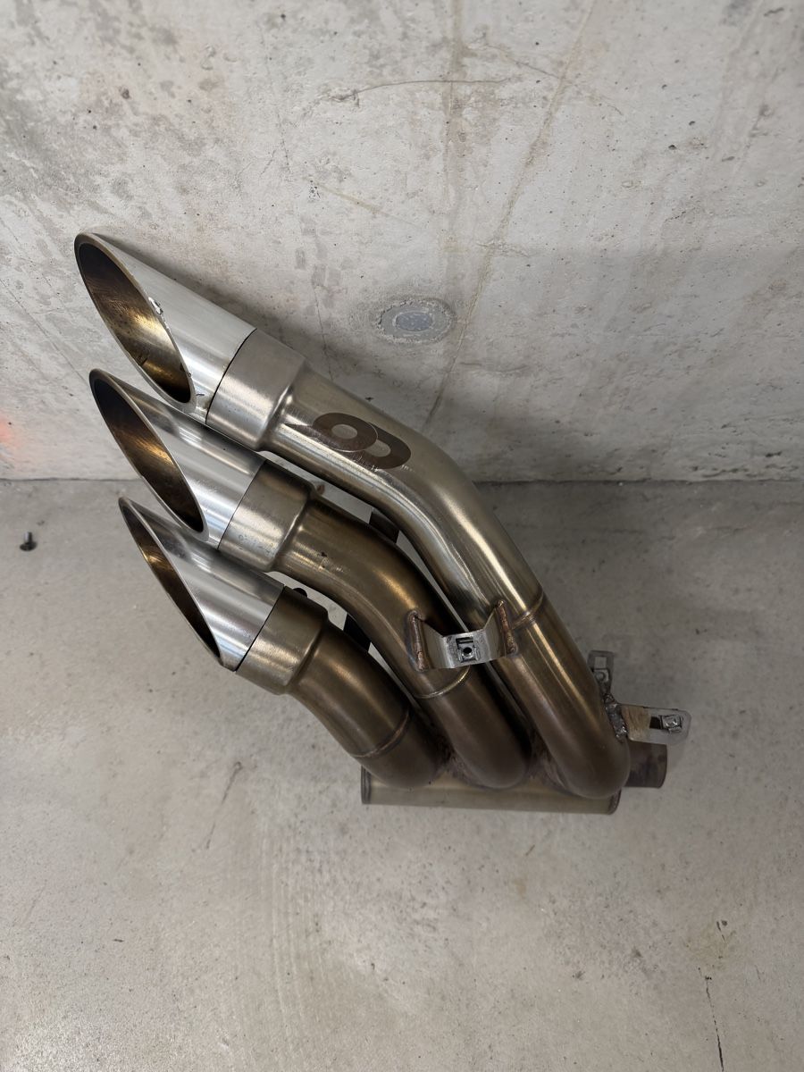 Sistemi di scarico: MV Agusta Brutale QD Power Gun Endschalldämpfer – Usato da Zullwil venduto da eliapuch