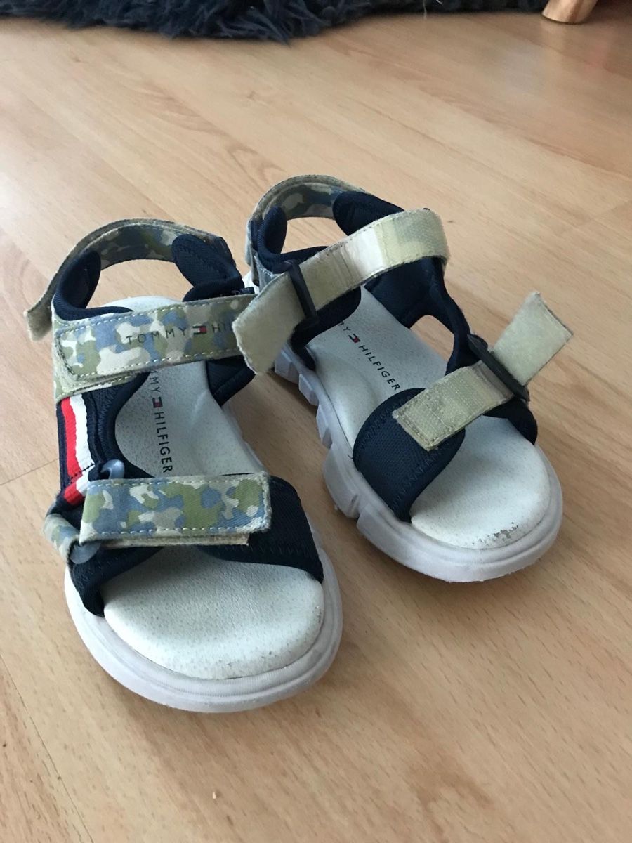 Tommy Hilfiger Schuhe für Jungen: Tommy Hilfiger Kinder Sandale Gr.31 – Gebraucht aus Oberwil BL von Gutundsuperklein16 1