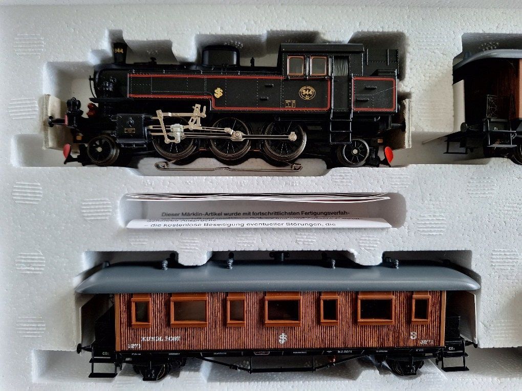 Märklin Modellini di ferrovie: Märklin HO 28703. Train Historique de la SJ avec éclairage – Usato da Saxon venduto da flicfloc 1