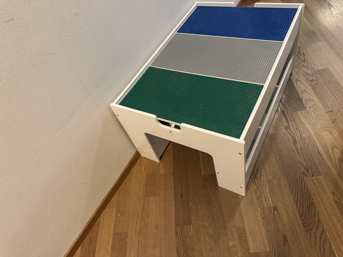 Lego Spielzeuge: Lego Tisch – Gebraucht aus Zürich von atenavat80 4