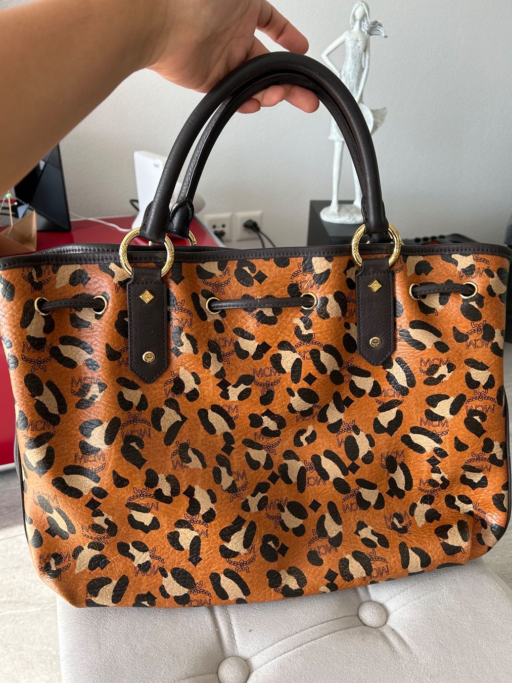 Mcm Borse da donna: MCM Original Bucket Tote Bag – Usato da Tägerwilen venduto da jna_5zmg 9
