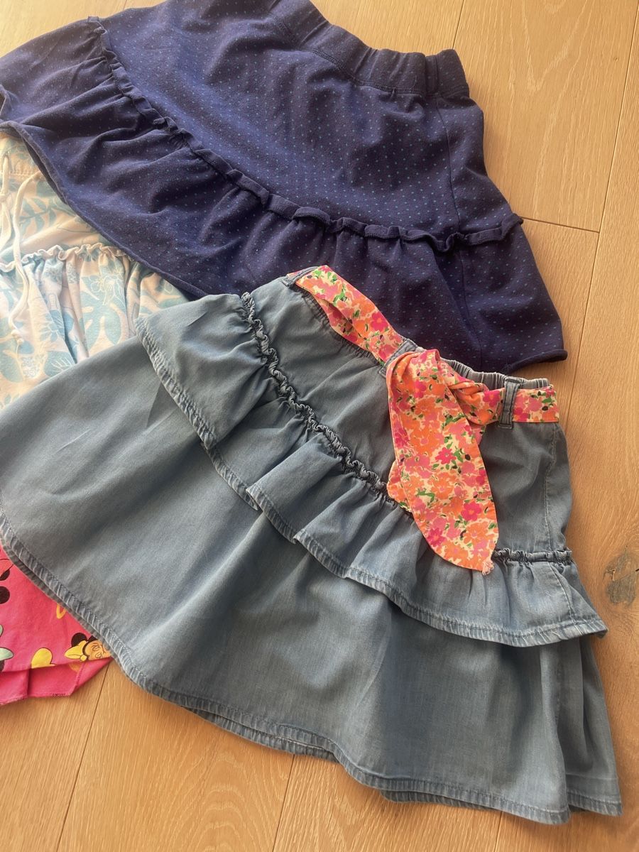 Lotti & Set di vestiti: Rock-Set für Mädchen, Größe 128 – Nuovo (secondo la descrizione) da Frick venduto da bla_zt9f 1