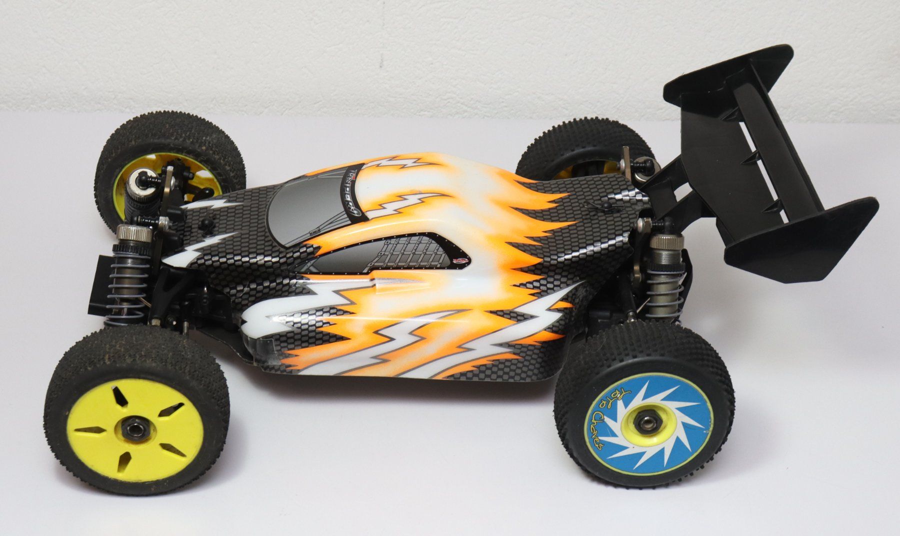 RC Kits de montage: Hobao Hyper E9 4S Buggy Brushless 1:8 – D'occasion à Frick par volvo850driver 1