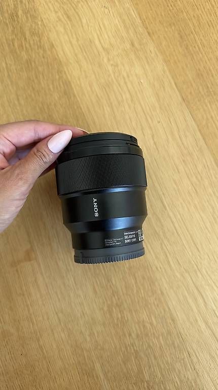 Sony Obiettivi: Sony FE 85mm f/1.8 – Usato da Bern venduto da nad_g988 3