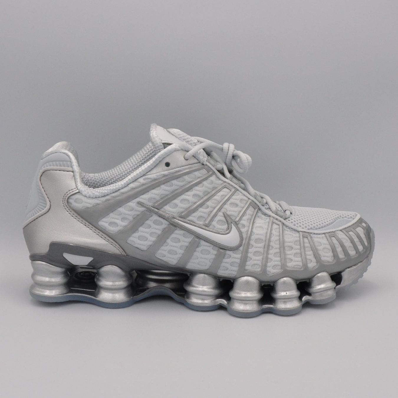 Nike Scarpe da uomo: Nike  Shox TL Chrome 44.5 – Nuovo e nell'imballaggio originale da Bern venduto da SneakerheavenLT 1