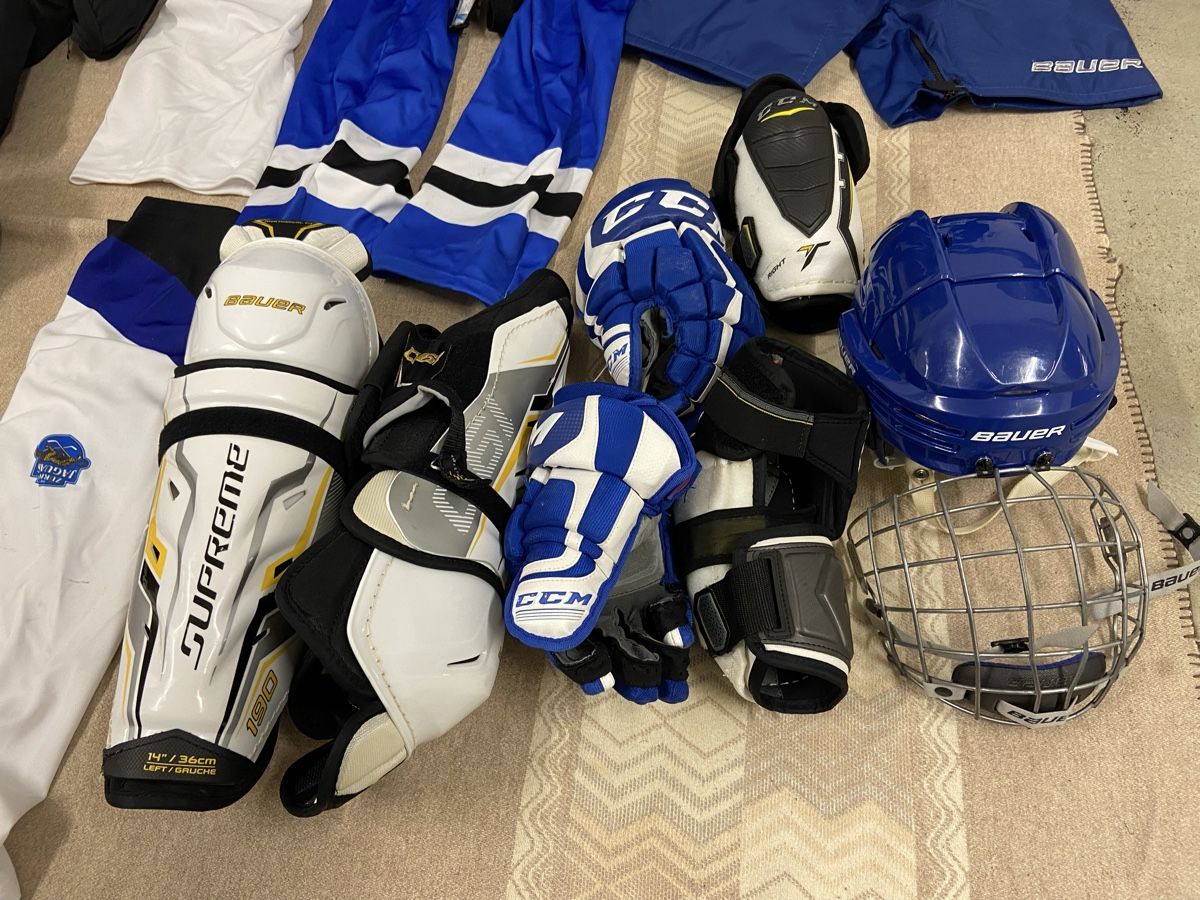 Bauer Protections: Hockey Ausruestung Set gebraucht – D'occasion à Dietikon par brocki-eyra 7