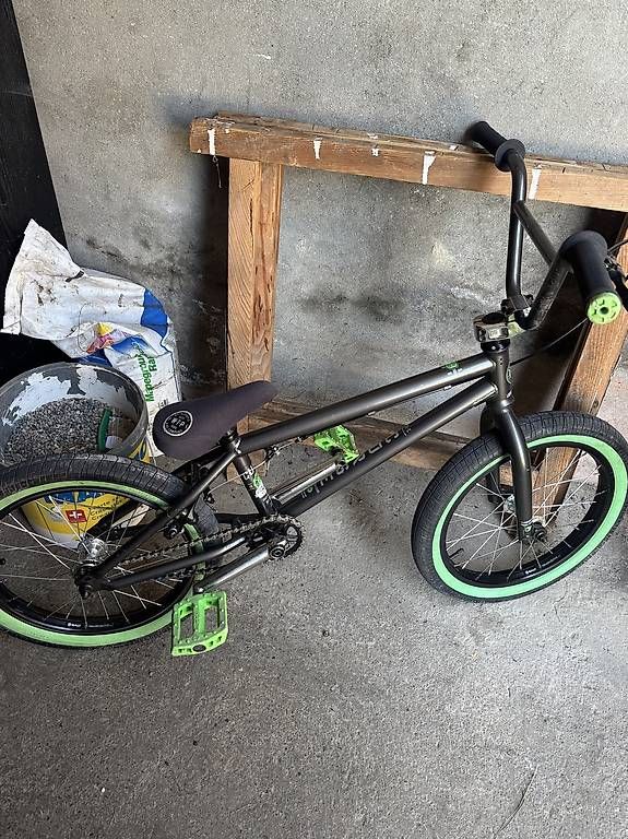Vélos: BMX Wethepoeple 18' – D'occasion à Ménières par mat_zk5h 1