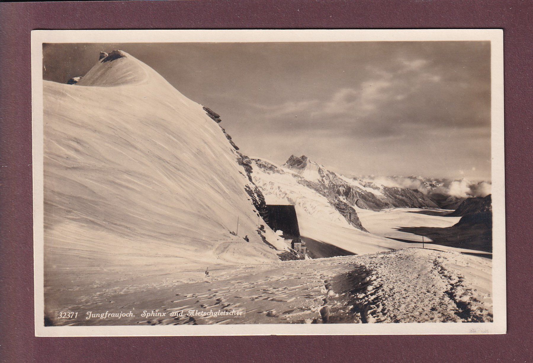 Cartoline postali: JUNGFRAUJOCH - Sphinx - Aletschgletscher - 1926 – Usato da Pully venduto da nicecards
