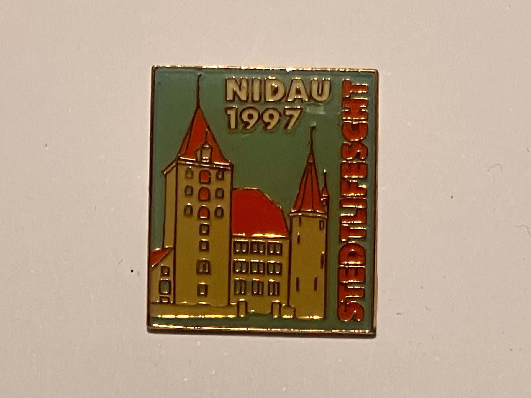 Placchette & Badge: 1 Pin Nidau Stedtlifescht 1997 – Usato da Basel venduto da djwwpp