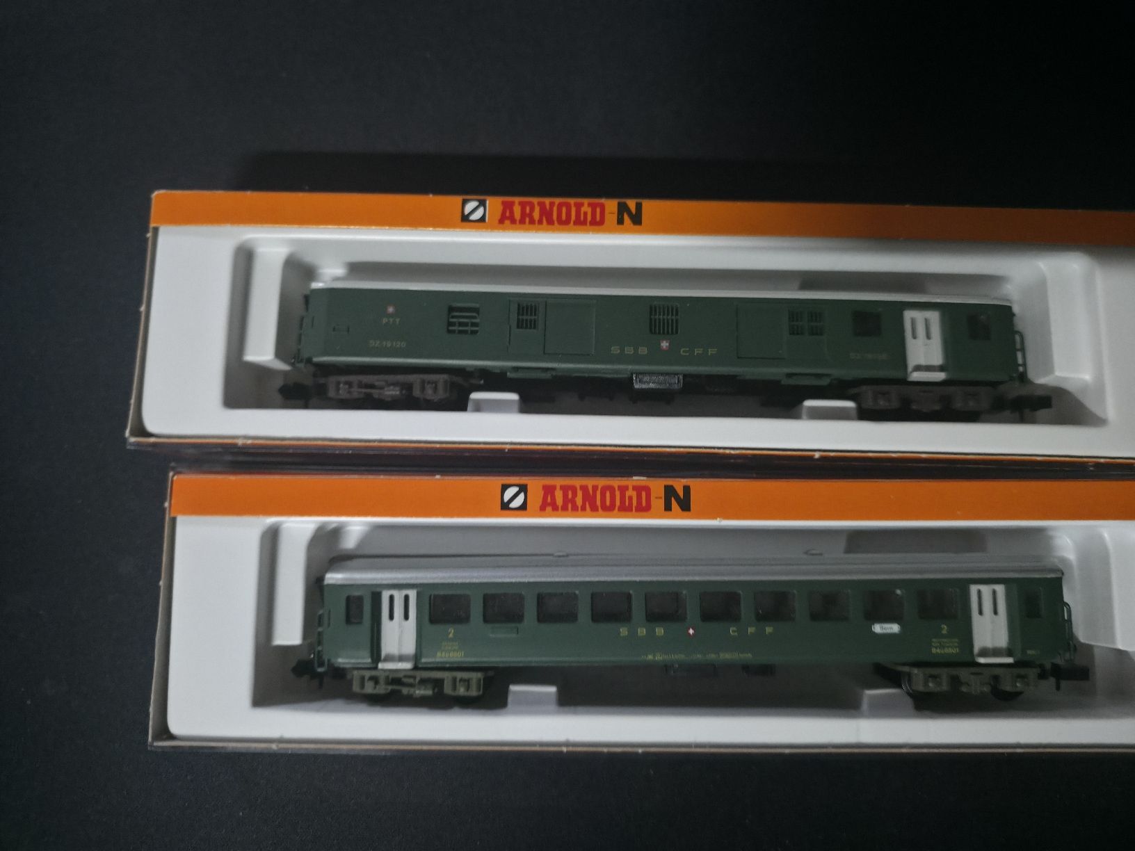Arnold Modellini di ferrovie: 4 Spur N Personenwagen – Usato da Hochfelden venduto da mar_rv8q 1