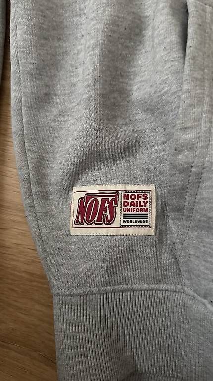 Giacche: NOFS Basic Zipper (grey) – Usato da Neuhausen venduto da agh_g2nd 3