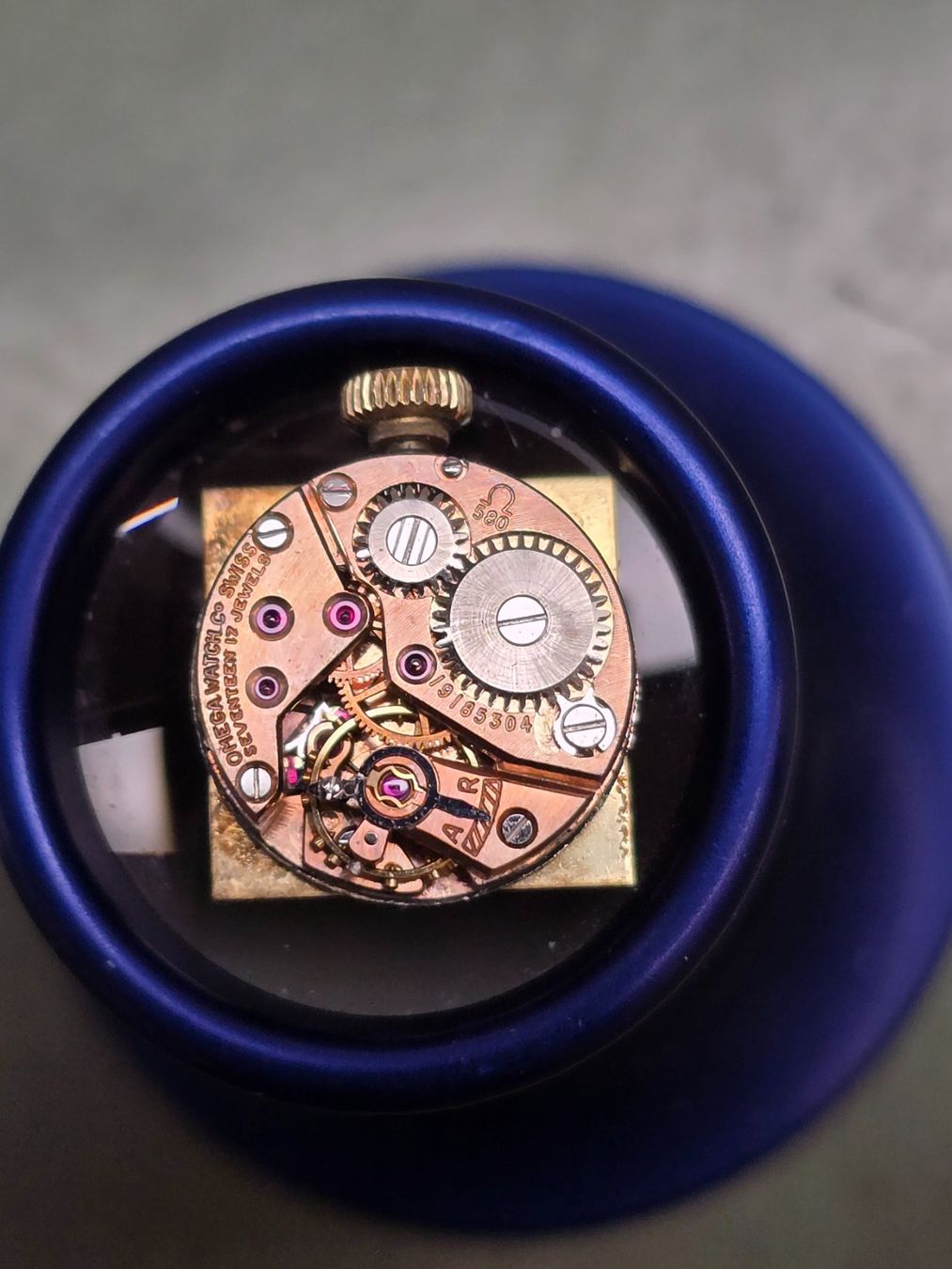 Omega Montres: Mouvement Omega 580 – Défectueux à Tramelan par Nirdan 2