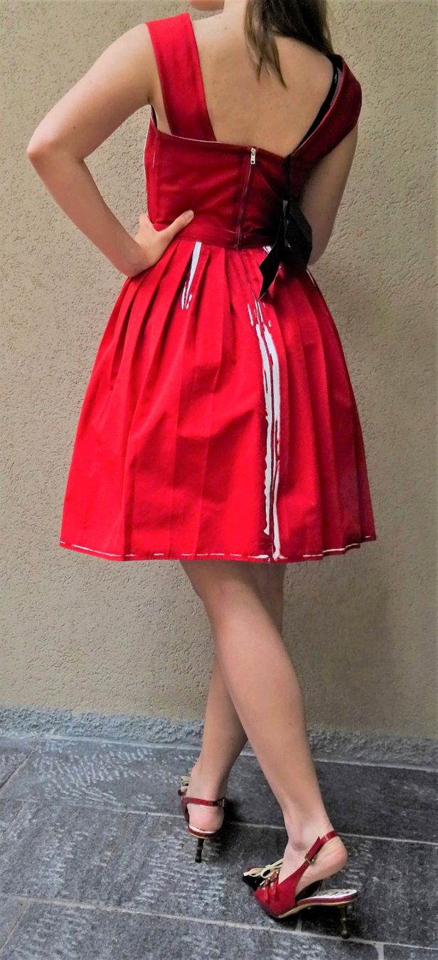 Prada Vestiti: Prada Originale e Nuovo! bellissimo abito taglia 38IT – Nuovo e nell'imballaggio originale da Cadempino venduto da vis_lpp9 8
