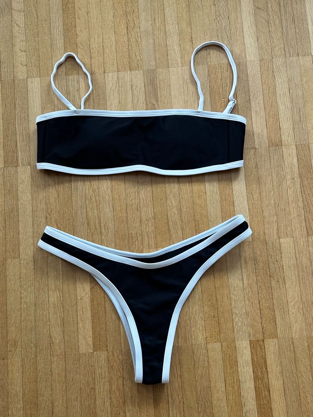Badekleider & Bikinis: Cabana Dolce Bottom - Black Bikini – Gebraucht aus Bülach von Jubet