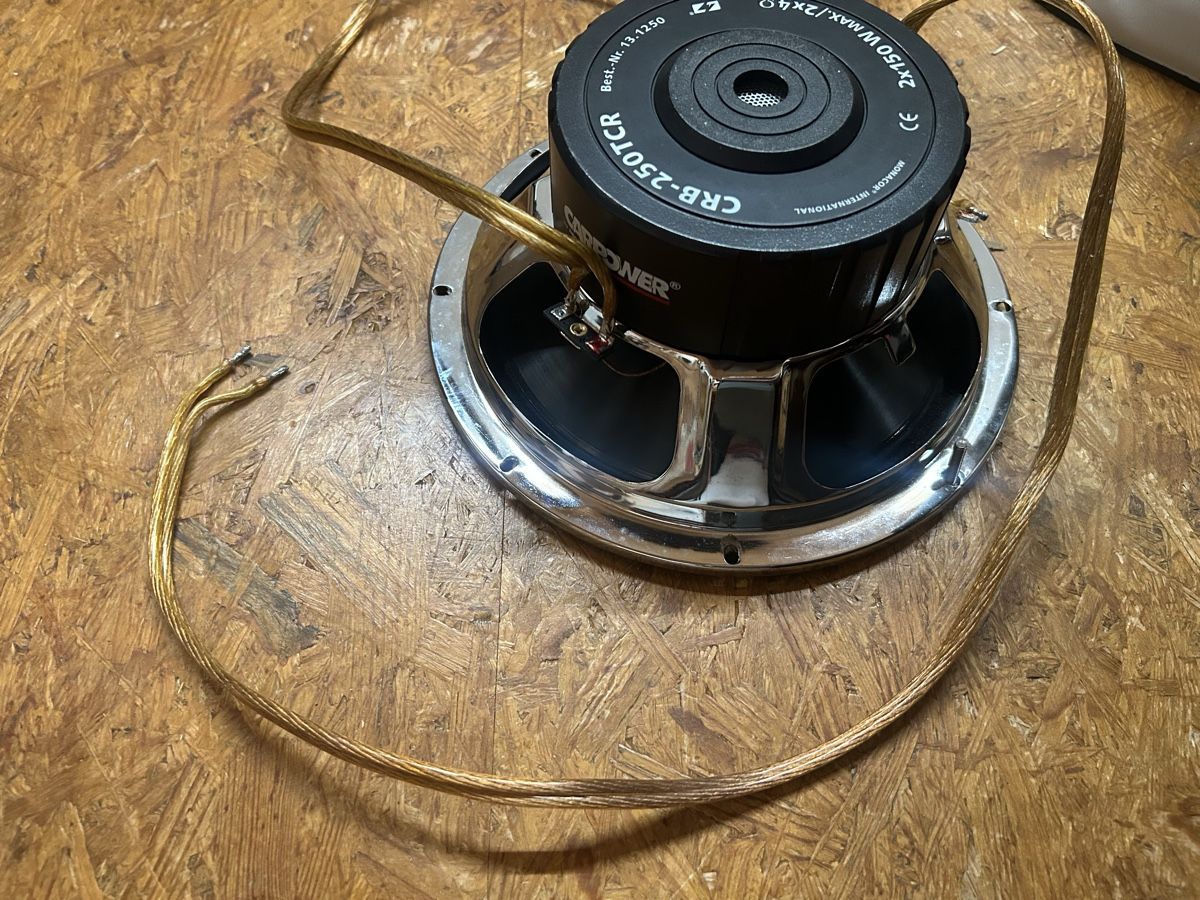 Haut-parleurs: Auto Subwoofer – D'occasion à Bubendorf par Jonaels 7