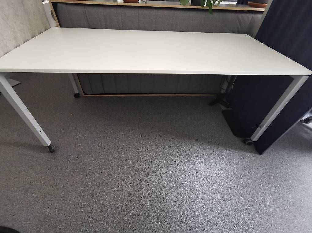 Lista Scrivanie: Lista Office Motion - Bürotisch – Usato da Basel venduto da TechnicsMKII