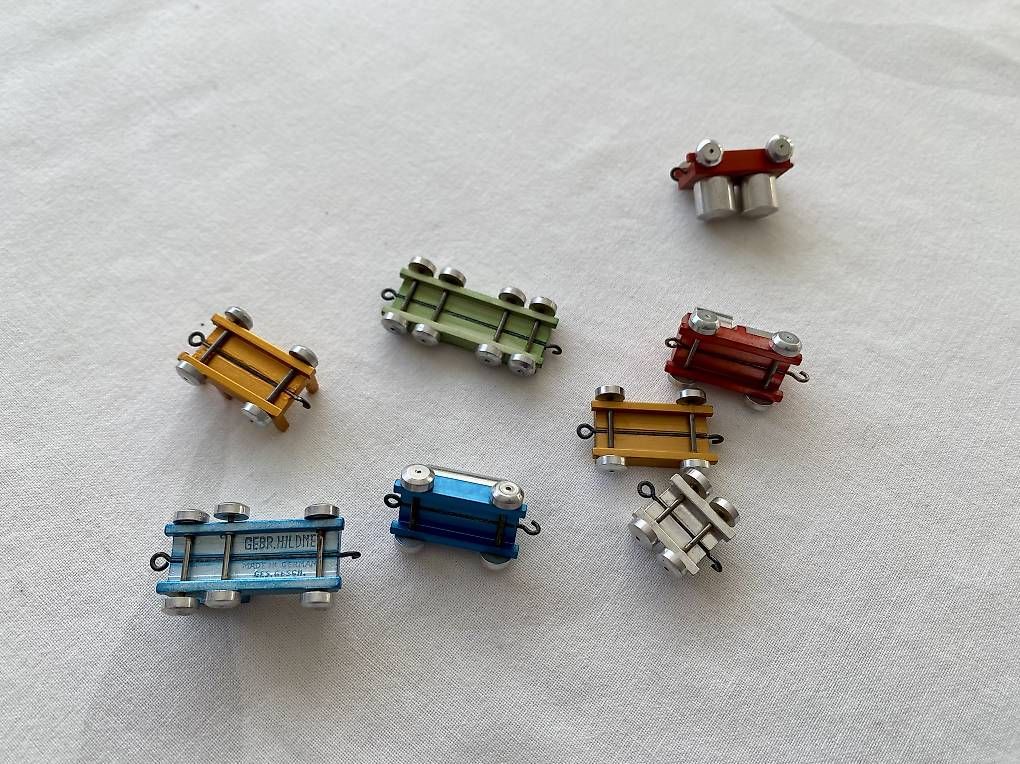 Modellini di ferrovie: Kleine Eisenbahn aus Aluminium – Usato da Basel venduto da 12Glory 3