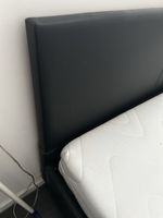 Schönes Doppelbett, 180x200cm, Kunstleder, Top Zustand!