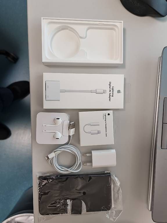 Apple Portables: iPhone 13 – D'occasion à Büron par r_limacher 1