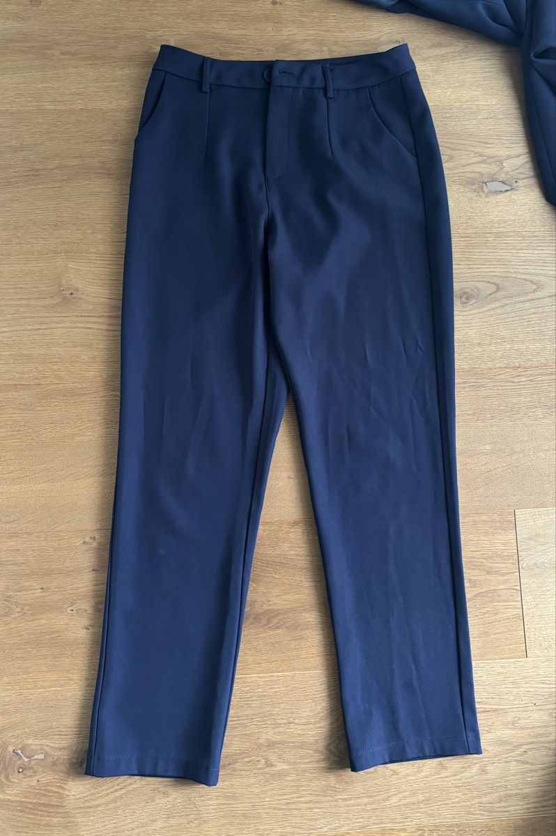 Lotti di vestiti: Navy Blue Suit Set - Size S – Usato da Männedorf venduto da giu_wm6d 2