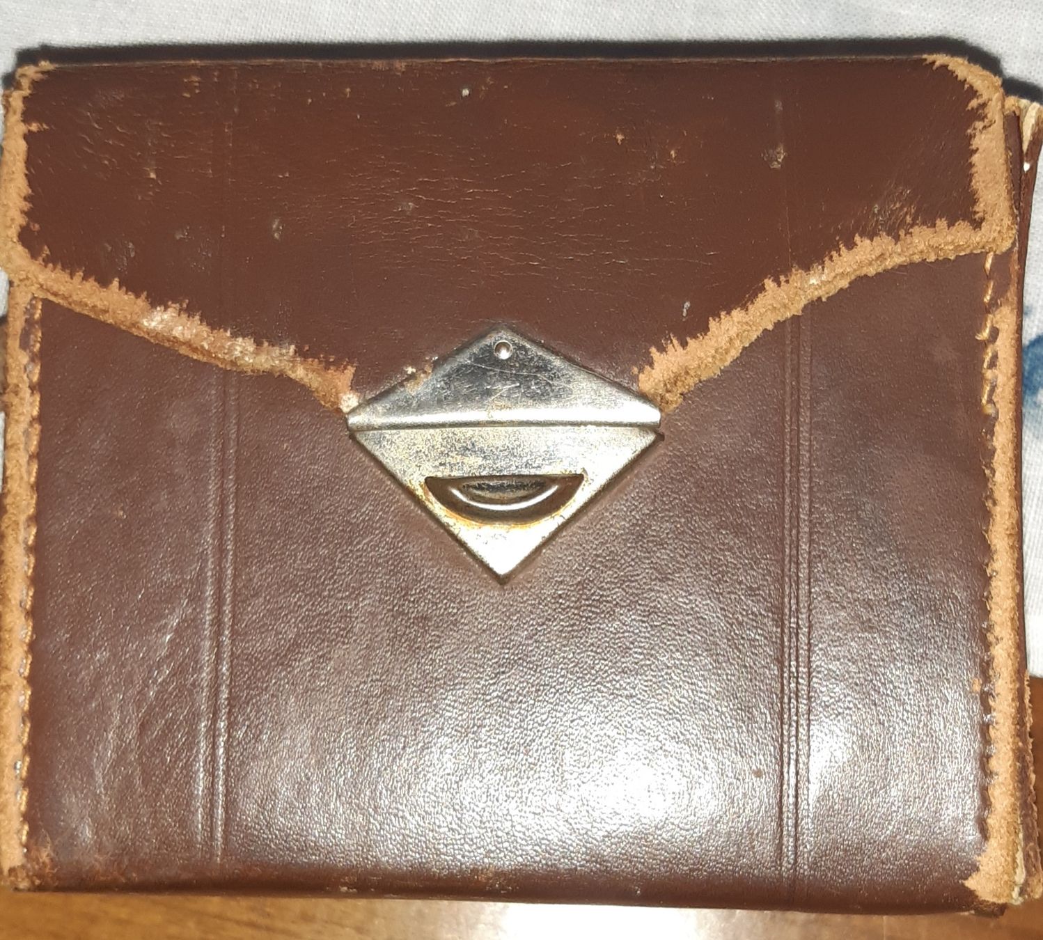 Agfa Fotocamera: AGFA Box 1930/40iger Jahre – Usato da Langenthal venduto da Deern1 3