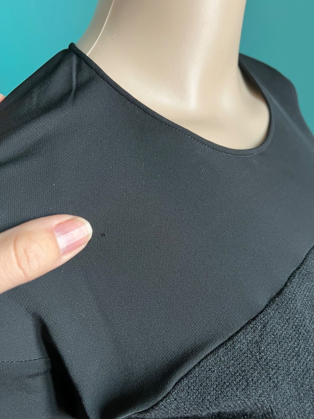 Hugo Boss Robes: HUGO BOSS Kleid 🖤 – D'occasion à Zürich par ClosetQueen 8