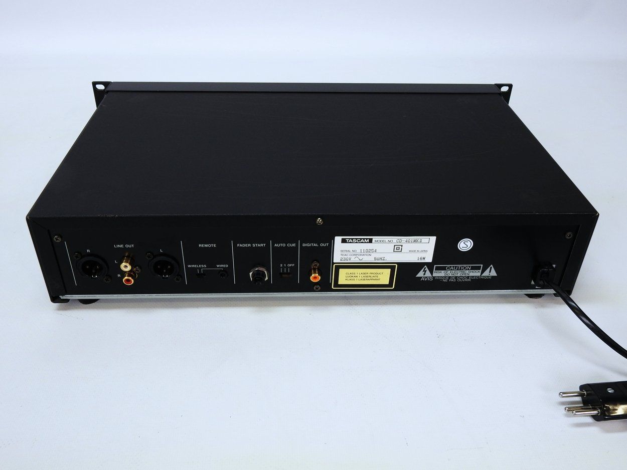 Tascam Audio- & Mediensysteme: Tascam CD 401 MK II – Gebraucht aus Lohn-Ammannsegg von wadoku 2