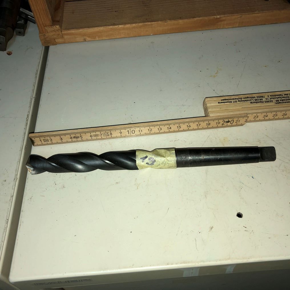 Tutti gli attrezzi: Spiralbohrer mit Morsekonus - 19mm – Usato da Winterthur venduto da Aristide13 1
