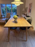 Holztisch