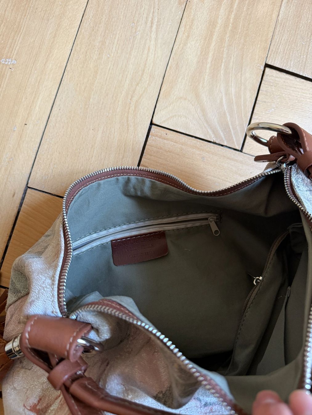 Borse da donna: Leder Umhängetasche geblümt – Usato da Zürich venduto da Diazaio 3