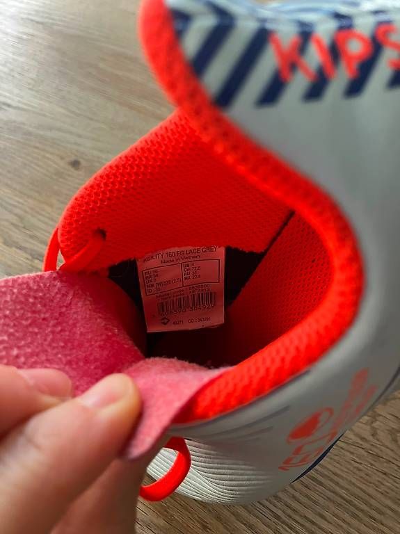 Scarpe per ragazzi: Fussballschuhe Grösse 36 – Usato da Sins venduto da Icezeit0 2