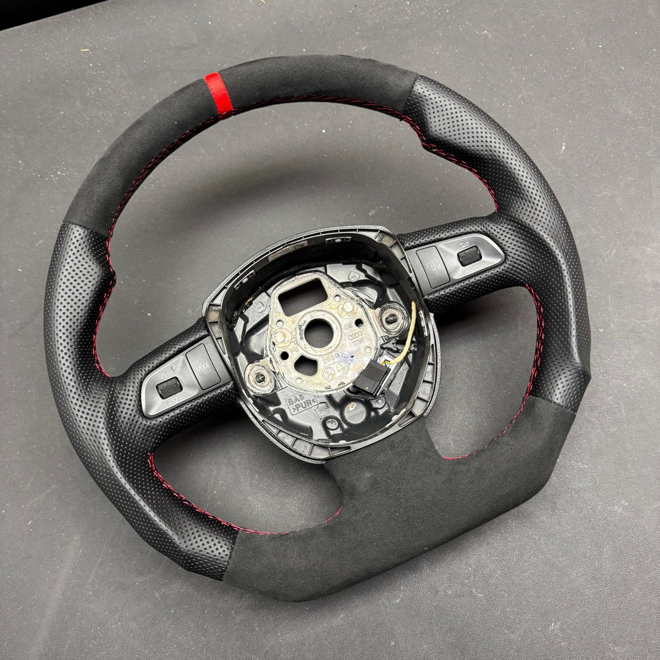 Audi Tutti pezzi di ricambio auto: NEU SPORT leder lenkrad AUDI A3,A4,A5, A6,A7,Q3,Q5,Q7 – Nuovo (secondo la descrizione) da Auw venduto da Neo_z2rq