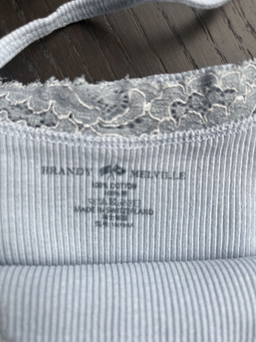 Brandy Melville Camicette, T-shirt & Top: Brandy Melville pale blue top – Usato da Rüschlikon venduto da ant_5v7g 1