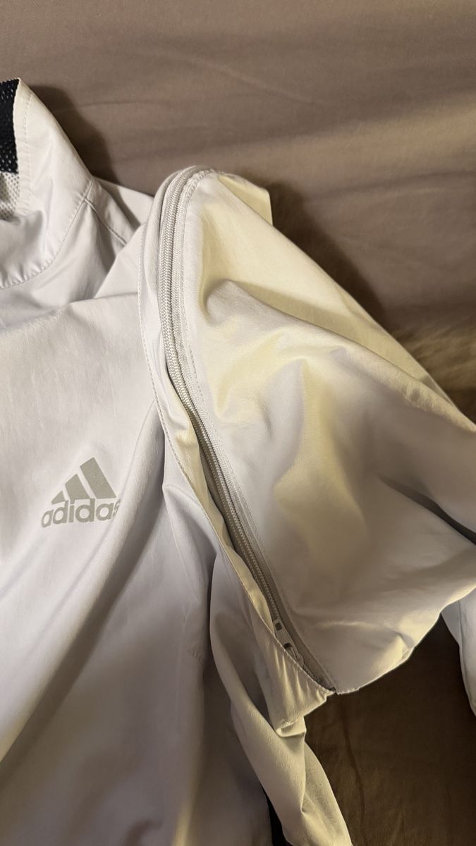 Adidas Vestes: Adidas Sportjacke – D'occasion à oberwangen b.bern par sar_5v6q 2