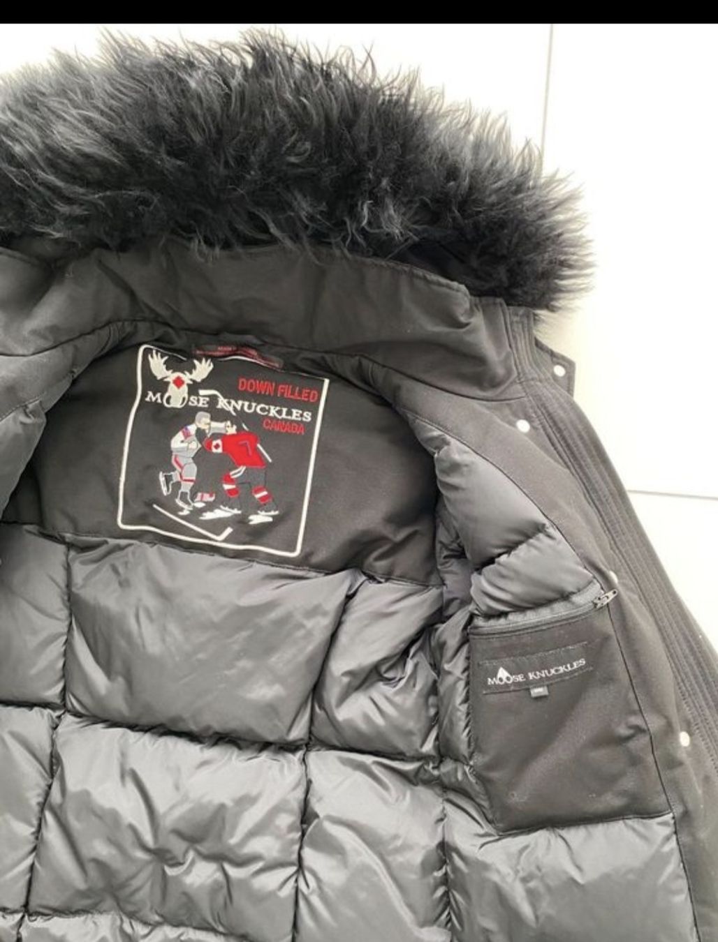 Moose Knuckles Giacche: neuwertige Moos Knuckles Damen Winterjacke – Nuovo (secondo la descrizione) da Zwillikon venduto da Nic_Brg