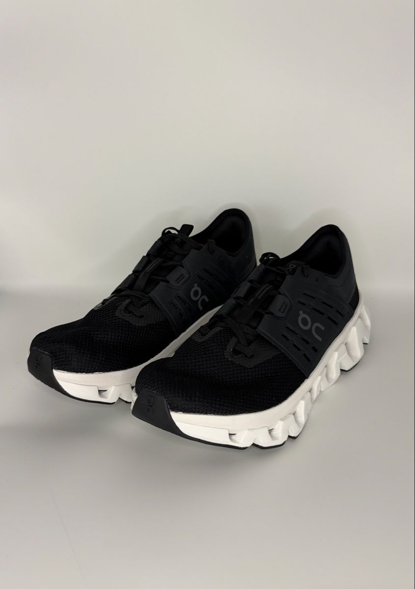 On Scarpe da uomo: On Cloudswift Amp Black White EU 44 – Nuovo (secondo la descrizione) da Oberengstringen venduto da can_5gxb 1