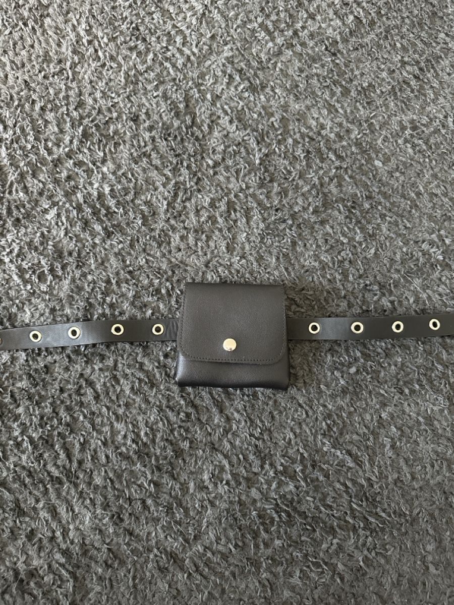 Cinture: Ceinture pochette  – Nuovo (secondo la descrizione) da Villaz-St-Pierre venduto da pam_ym2h