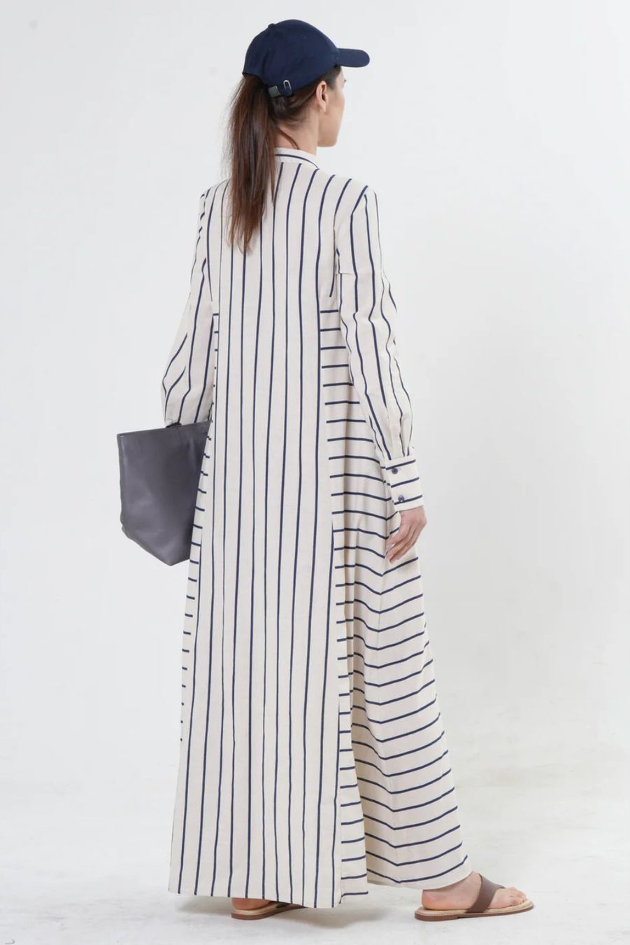 Robes: Maxi-Leinenkleid mit blauen Streifen - Designermode – Neuf avec emballage d'origine à Zürich par Naebeli 4