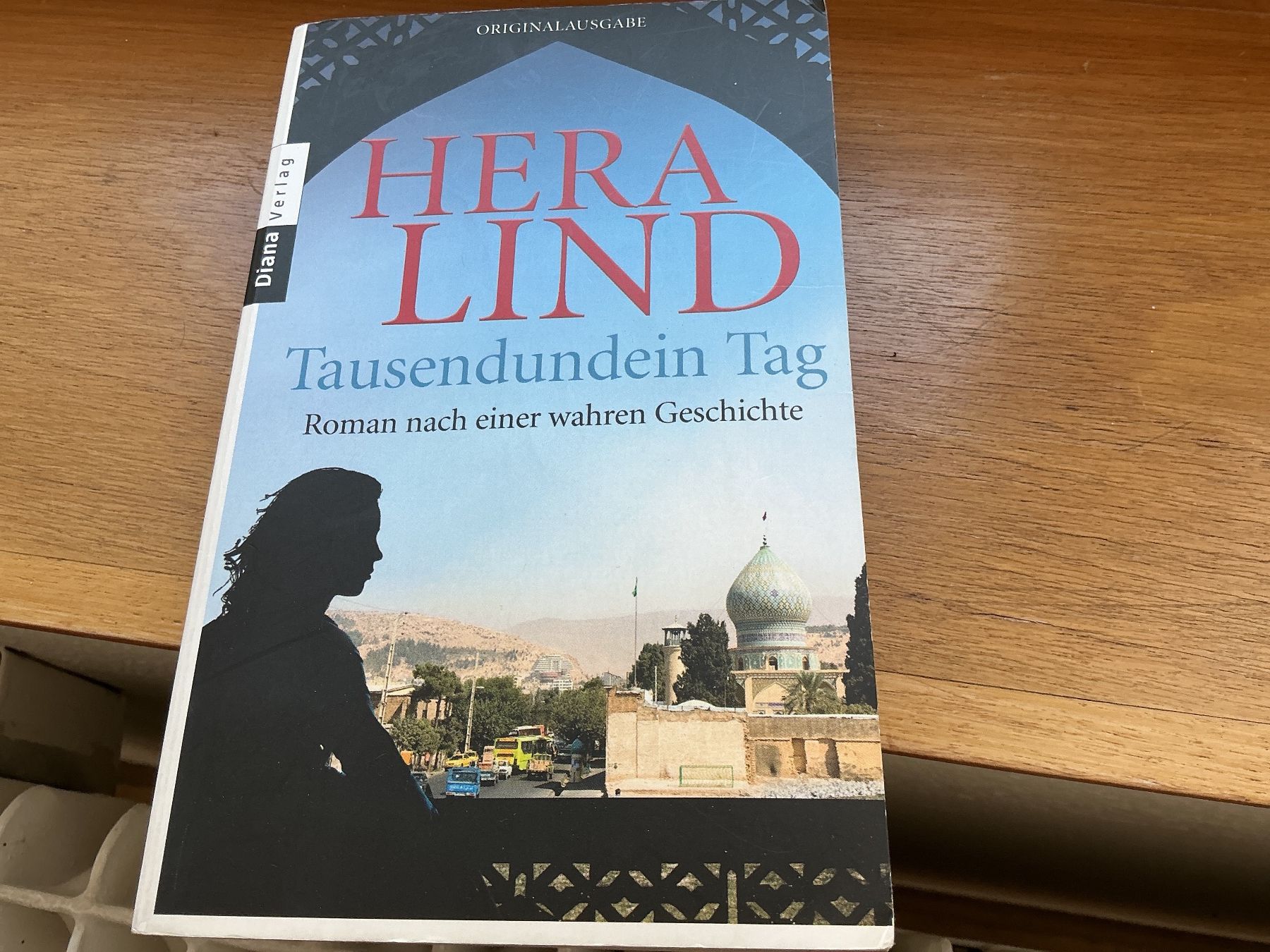 Libri: Hera Lind   Tausendundein Tag – Usato da Bischofszell venduto da Emida