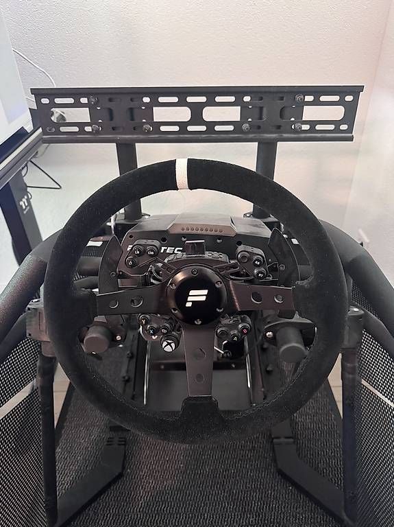 Controller: Fanatec Rig  – Usato da Olten venduto da otb.vg 1